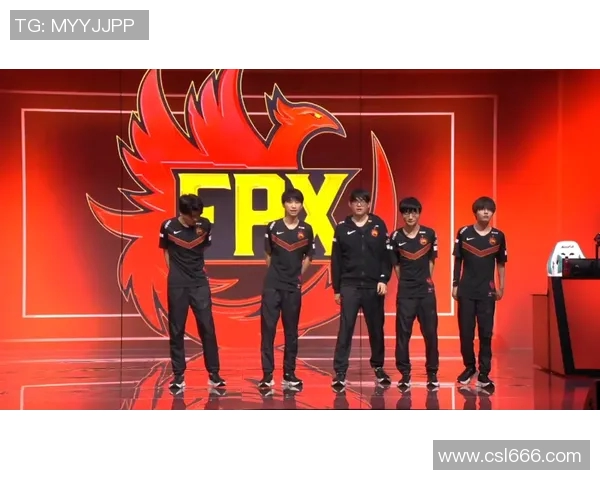 FPX战队灵活性引发热议玩家与评论员各执己见的背后故事 FPX战队灵活性引发热议玩家与评论员各执己见的背后故事